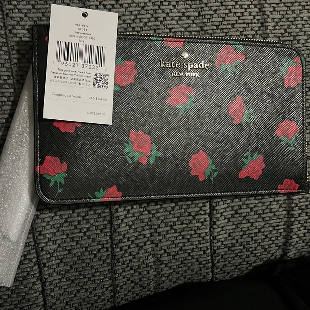 COPY - NWT Rose Toss Wristlet
